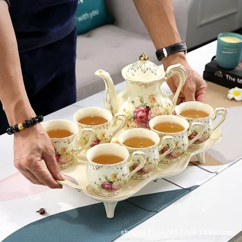 Avrupa Mahkemesi Tarzı Lüks Kemik Çini cezve Kahve fincanı Tepsiler Ve Kaşık Kahve Seti Üst sınıf çay bardağı demlik Teaware