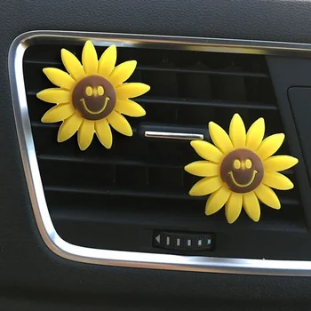 Kızlar İçin araba Aksesuarları Hava Spreyi Araba Parfüm Ayçiçeği Havalandırma Klip KOKU YAYICI Oto İç Dekor Sevimli Araba Dekorasyon