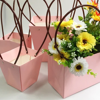 Taşınabilir Güzel kağit kutu Çiçek Ambalaj Kutusu Kullanışlı hediye çantası Çiçekçi çiçekli çanta Düğün Doğum Günü Partisi için Gül Şeker Kek
